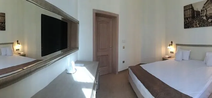 Euro Grivita מלון 3*